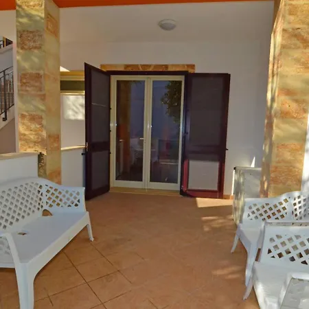 Ginestra By Salento Prime *